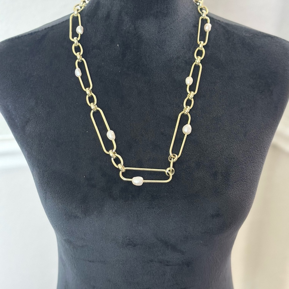 Kendra Scott Gold and White Pearl Necklace - Picture 3 of 7